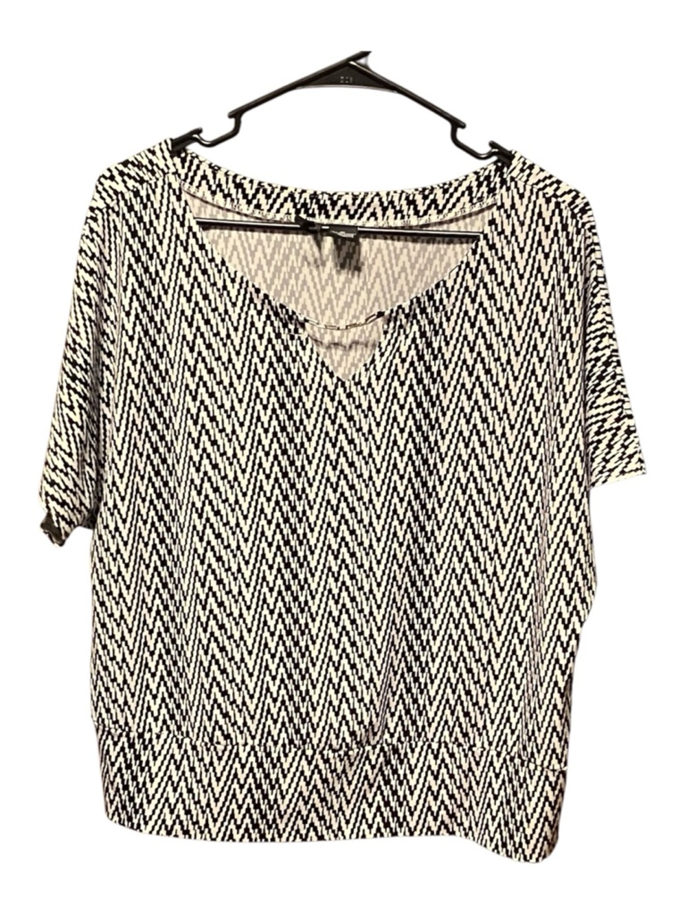 Women's Black White Zigzag Pattern Top Workwear Boho All Over Print Size XL GUC